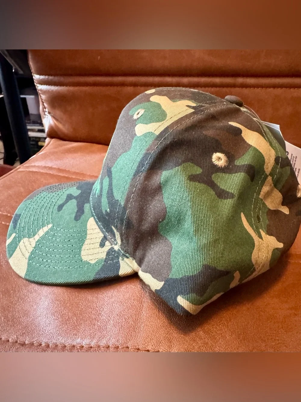 John Deere Camoflauge Green Logo Patch SnapBack Hat. Cotton. OSFM. NWT